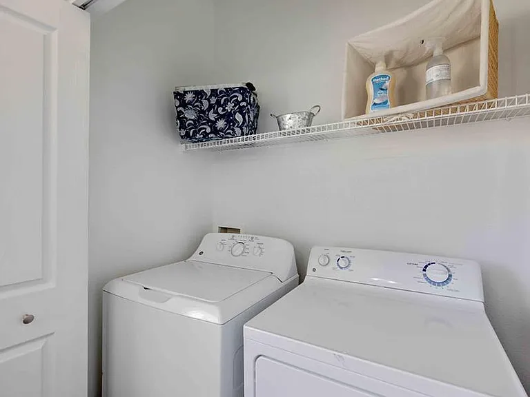 6661 Silverstream Ave — Photo 9