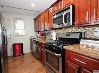 9241 76th St, Woodhaven, NY 11421