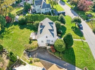 4 Calton Rd, New Rochelle, NY 10804