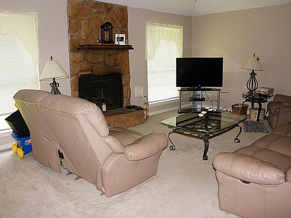 3rd image of 12706 Stillington Dr