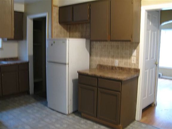 5th image of 18954 Shiawassee Dr