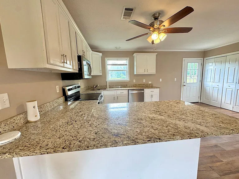 1190 Carnes Rd — Photo 22