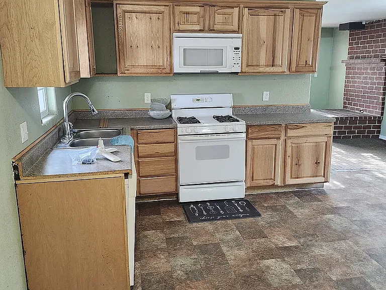 4192 Rewana Way — Photo 5