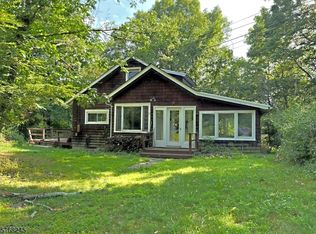 27 Afterglow Rd, Sparta, NJ 07871