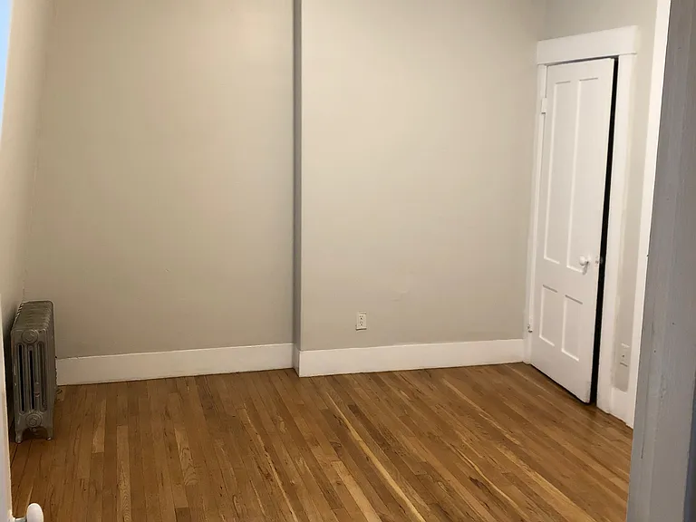 51 College Ave #3 — Photo 9