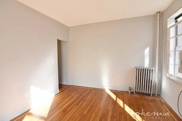 Rented by Bohemia Realty Group | media 13