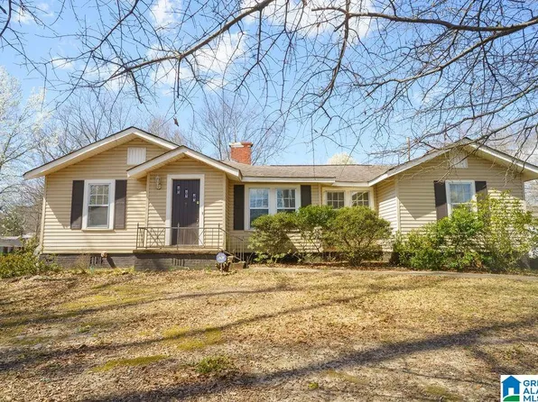 6047 Pocahontas Rd, Bessemer, AL 35022