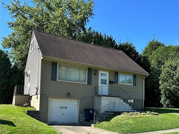 2nd image of 2424 Cooledge Ave
