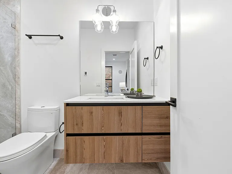 472 W Broadway #202 — Photo 17