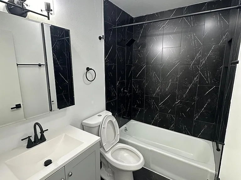 3106 W Greenfield Ave #109 — Photo 2
