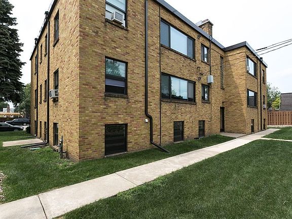 2nd image of 622 Snelling Ave S