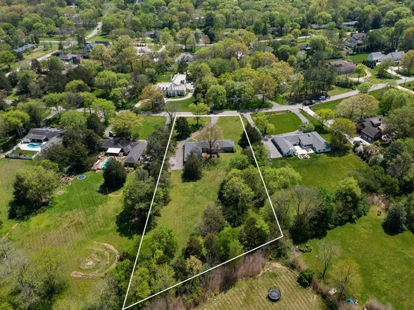 6113 Montcrest Dr, Nashville, TN 37215