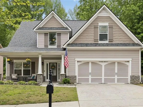 4243 Creekrun Cir, Buford, GA 30519