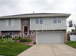 1900 Indigo Rd, Lincoln, NE 68521