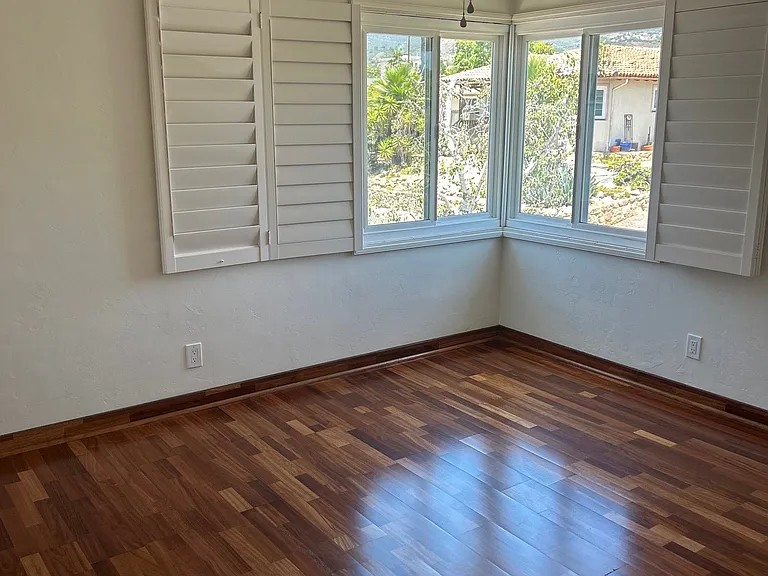 114 W Calle Crespis #5 — Photo 9