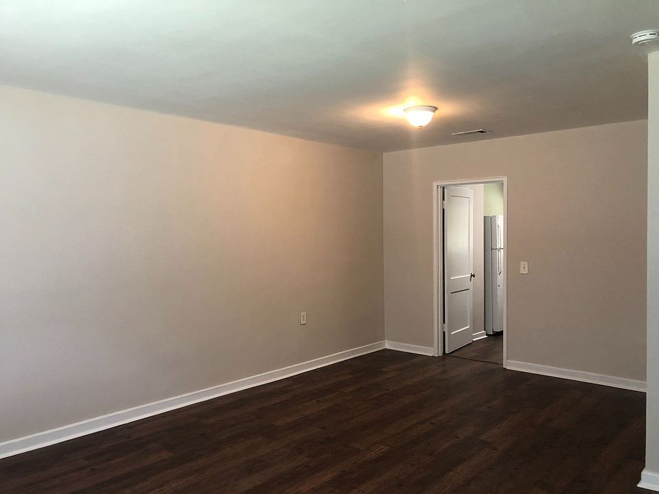 1st image of 415-417 Harper Ave #415