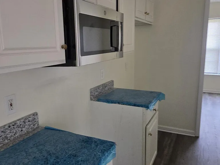 1200 Saint Charles Cir — Photo 22