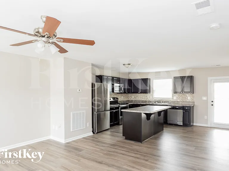 2397 Willow Pond Ln SE — Photo 5
