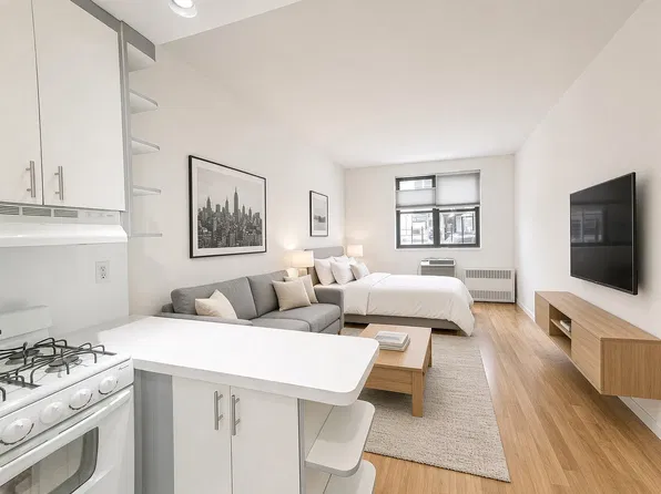 226 E 74th St, New York, NY