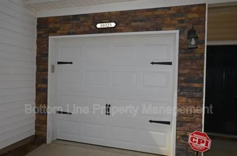 Building Photo - 10325 Bunclody Dr