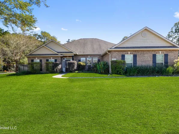 9417 Woodrow Pl, Biloxi, MS 39532