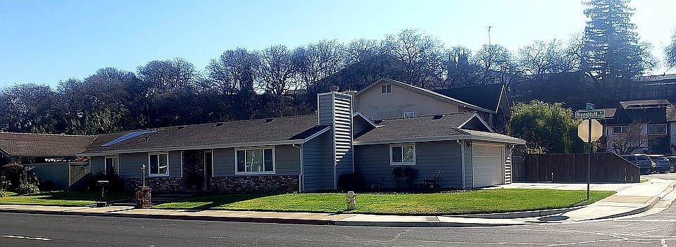 1st image of 1205 River Bluff Dr
