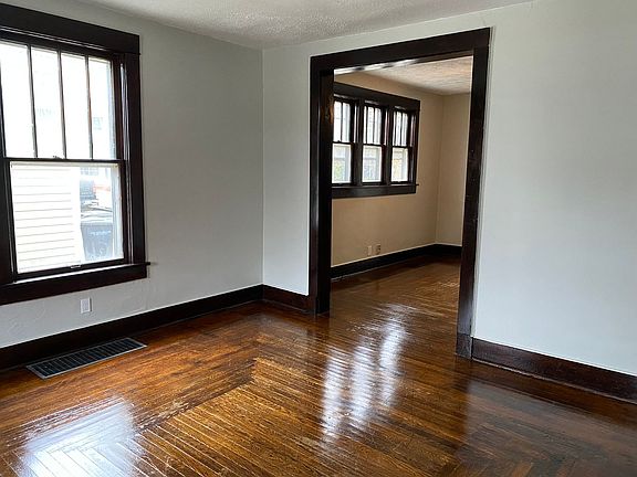 5th image of 612 N 13th St #612