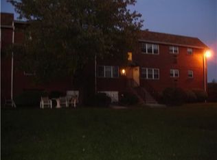 344 College Dr, Edison, NJ 08817
