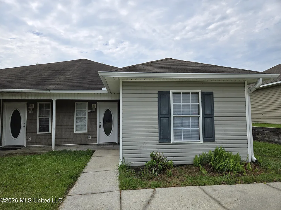 5492 Quail Creek Cir