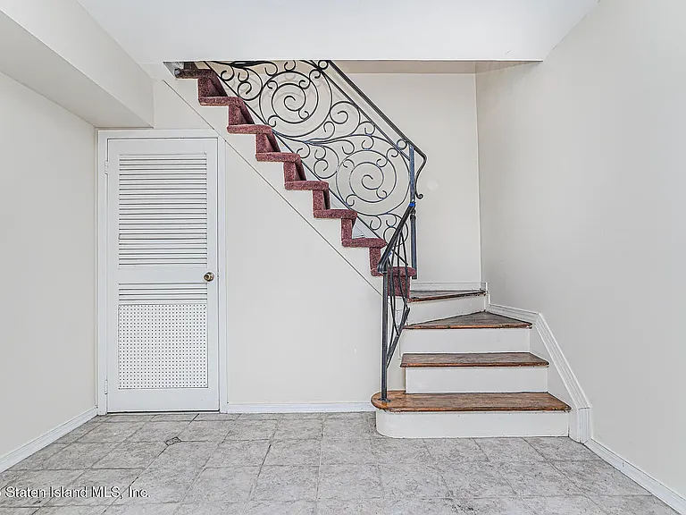 Gary Pl — Photo 16
