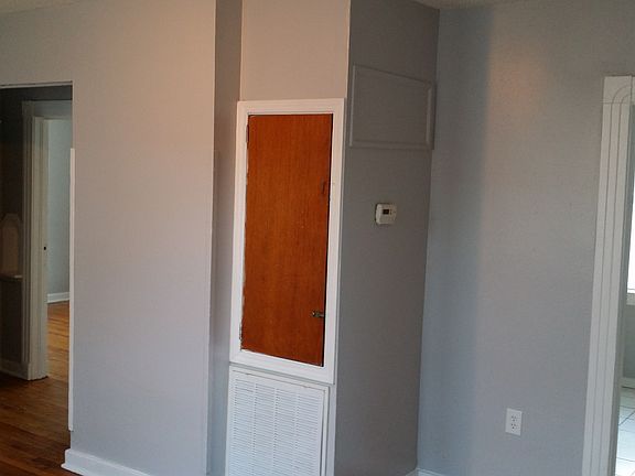 2nd image of 3616 Eagle St APT 4