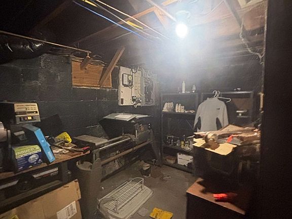 4th image of 1 Dover Rd