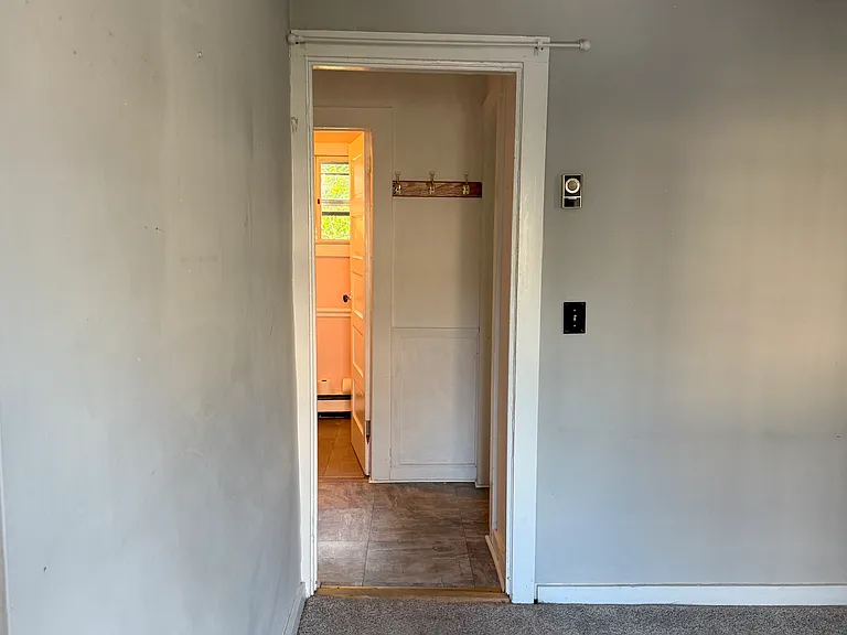41 Dehart St #2 — Photo 23