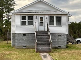 1935 Lowland Rd, Hobucken, NC 28537