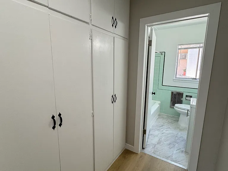 5314 Franklin Ave #8 — Photo 6