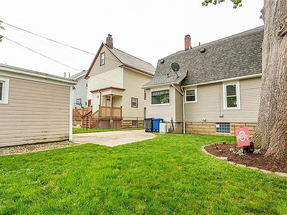 4th image of 1247 Hall Ave