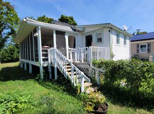 225 E Delaware Pkwy, Villas, NJ 08251