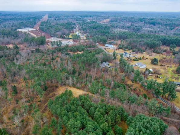 24 Towle Road, Kingston, NH 03848