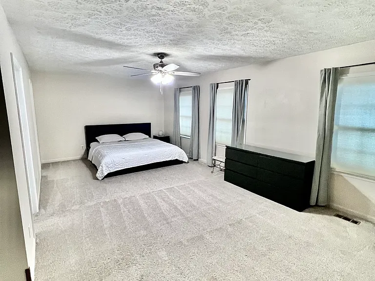 1310 Littlefield Pl — Photo 4