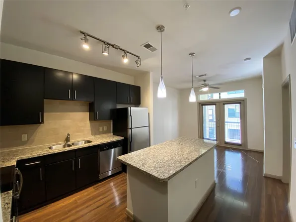 2700 Brazos St, Houston, TX
