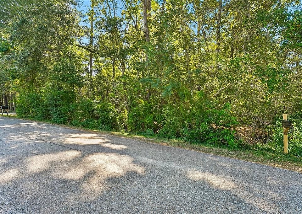 1st image of 62 Hyacinth Dr