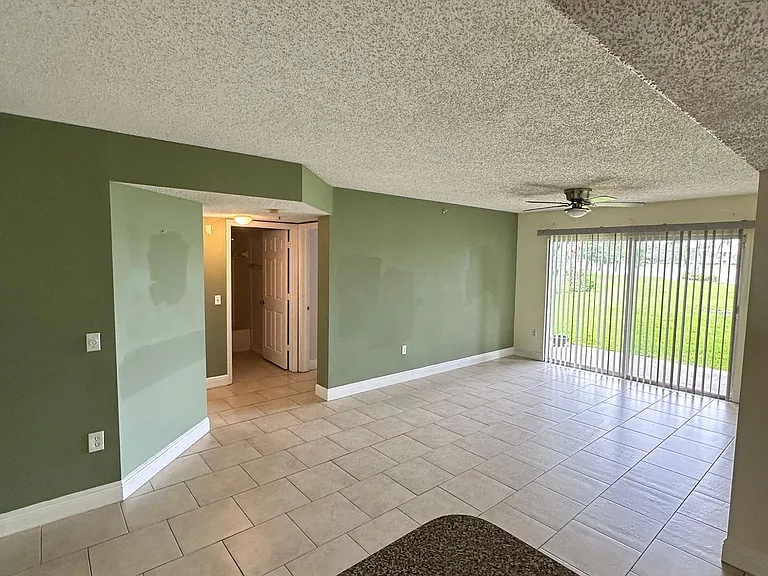 5005 Wiles Rd — Photo 29