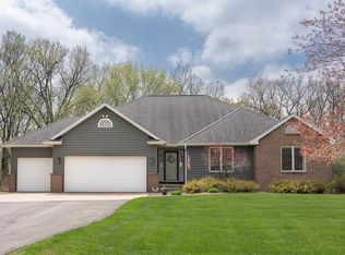 3103 Deerfield Dr NE, Swisher, IA 52338