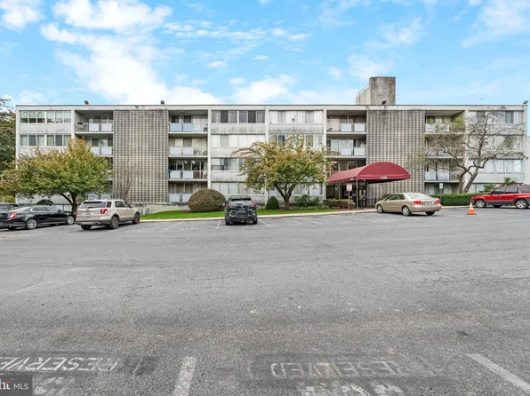 1826 Metzerott Rd APT 304, Adelphi, MD 20783