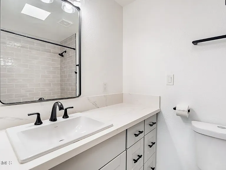 27250 N 64th St #7 — Photo 12