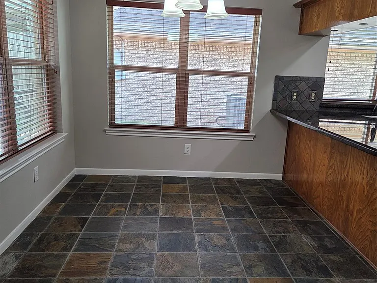 8706 Chelsworth Dr — Photo 13