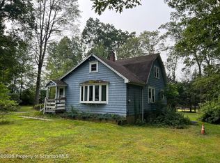 301 Nuangola Rd, Mountain Top, PA 18707