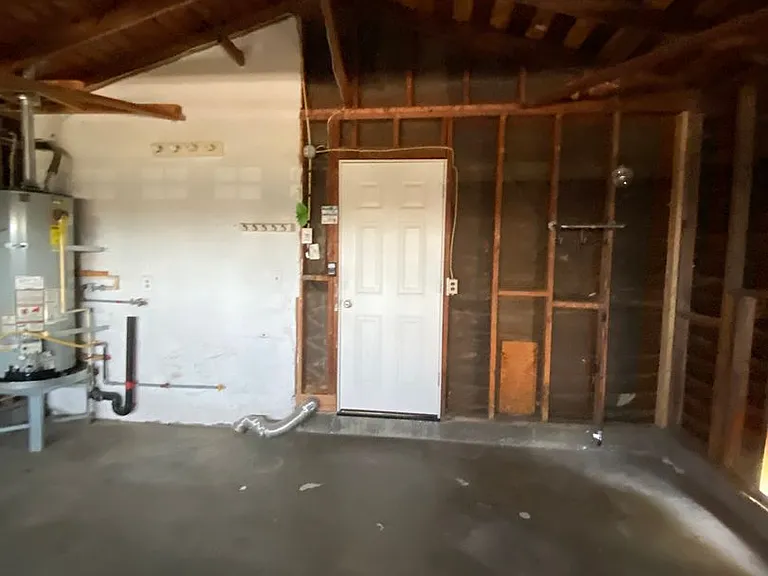 4558 Eileen Ln — Photo 38
