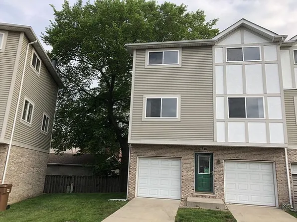 7540 Heritage Ct, Summit, IL 60501