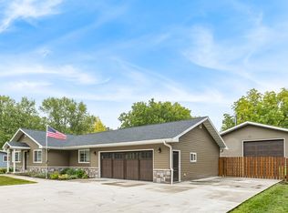 461 North St, Green Lake, WI 54941